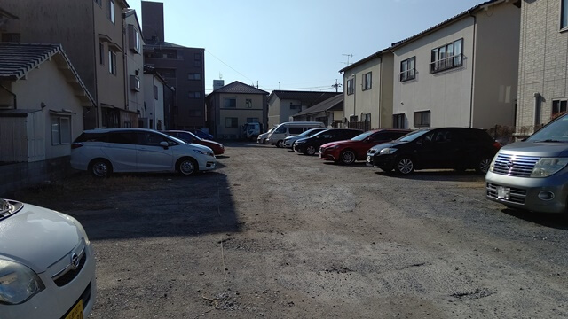 八昌の駐車場
