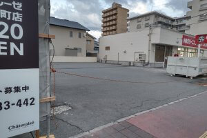 シャトレーゼの駐車場